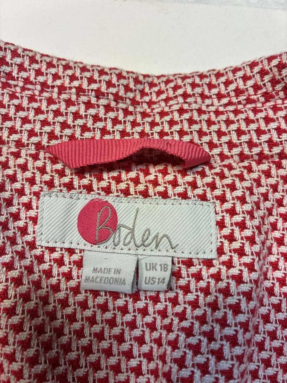 Boden Red and White Textured Houndstooth Single Breasted Blazer Jacket - Picture 3 of 12